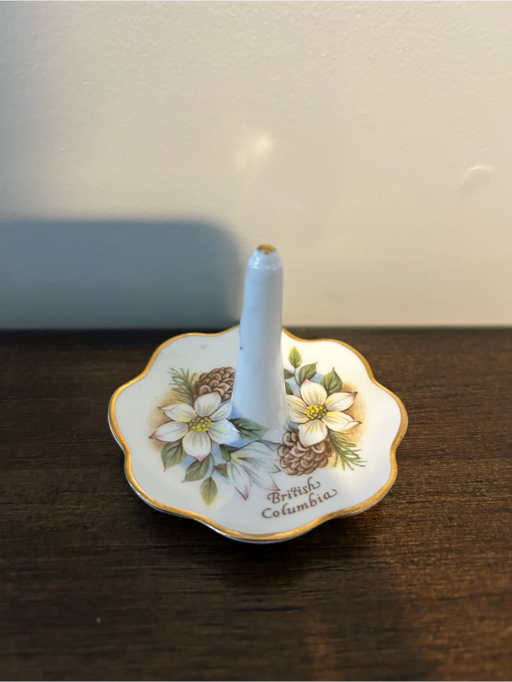 Vintage Porcelain Ring Holder with Floral British Columbia Design - White & Gold